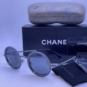 *RARE* CHANEL 71138 L0844 RUNWAY SUNGLASSES LIMITED EDITION PEARL Made in Italy